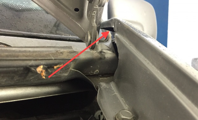 VW Bus T4 schlechte Unfall Reparatur mit billigen Kotflügeln