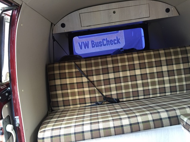 VW Bus T2a LKW zum Camper mit Dreipunktgurten hinten umgebaut nach der Umrüstung