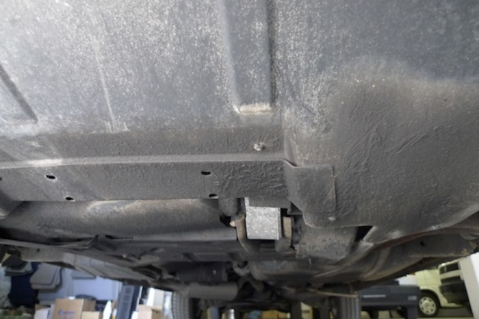 Motorschallschutzwanne VW Bus T4 Syncro sauber und ohne Beschädigungen