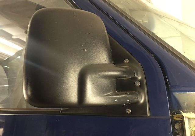VW Bus T4 Spiegel gegen Diebstahl sichern mit speziellen Schrauben