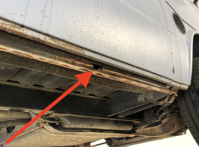 VW Bus T3 Schweller Schiebetür unterhalb durchrostet